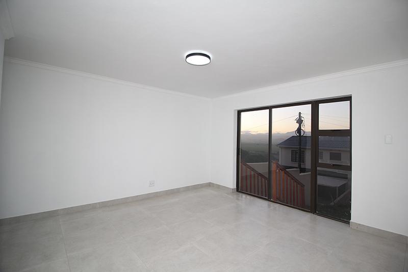 3 Bedroom Property for Sale in Fraaiuitsig Western Cape